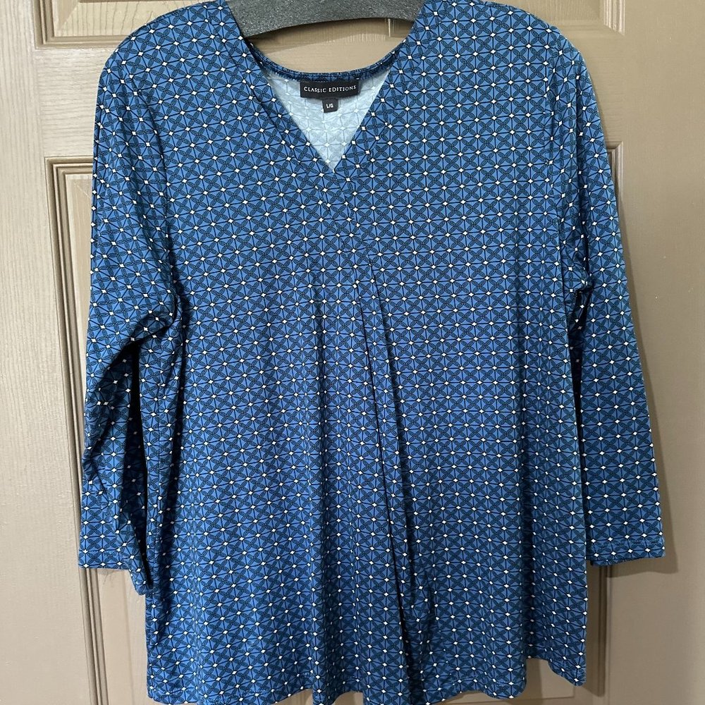 Classic Edition Vneck Top